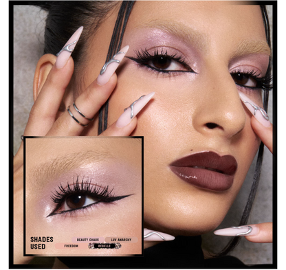 PALETA DE SOMBRAS PRETTY GRUNGE HUDA BEAUTY